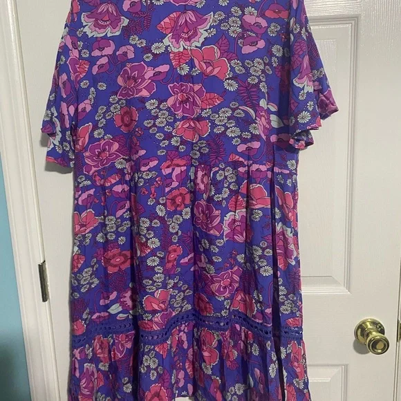 Rusty Dusty Floral V-Neck Midi Dress in Purple and Pink 1XL - Picture 2 of 6